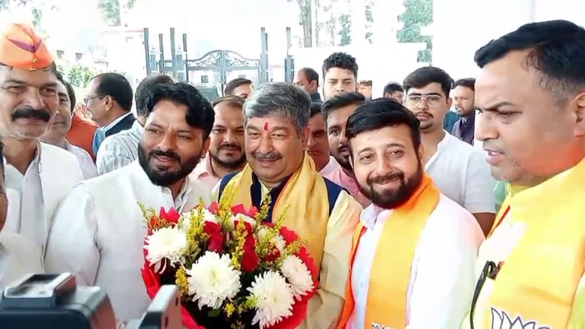 दिनेश आर्य का राज्यसभा के लिए नामांकन